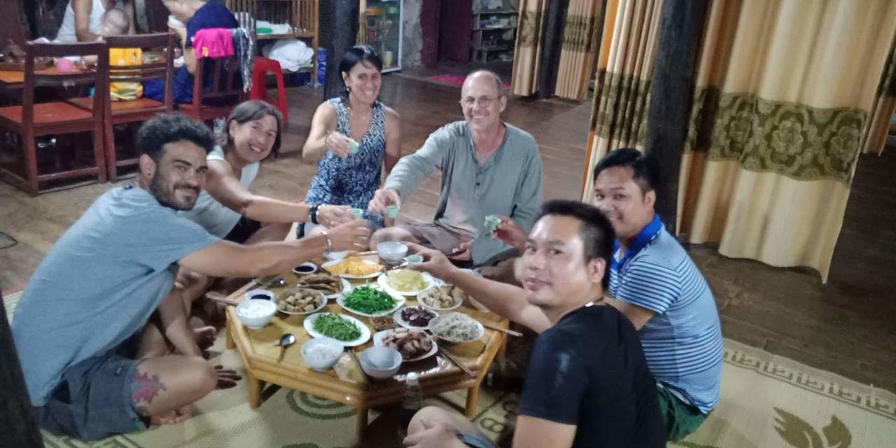 A Sy Ban Gioc Homestay - Lang Da Khuoi Ky Cao Bang Exterior photo